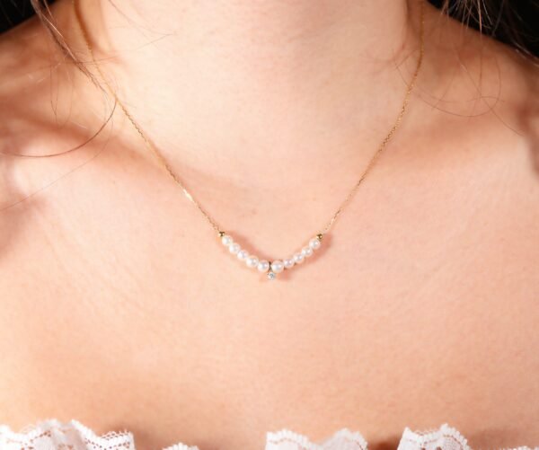 Akoya Solitaire Charm Necklace - 微光之弧