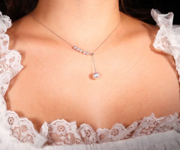 White Gold Pearl Arc Necklace - 白金珍珠弧形項鍊