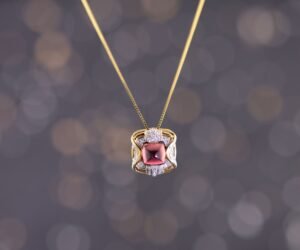 Whispering Rose Diamond - 玫瑰鑽石低語