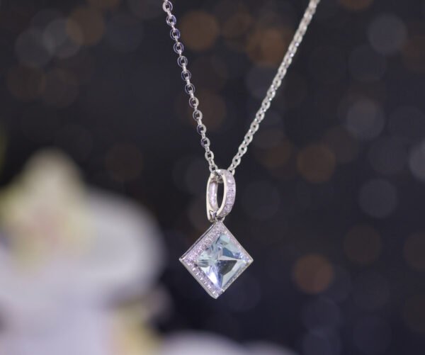 Icy Diamond Kiss - 冰鑽之吻