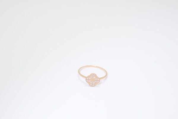 Pavé Petal Ring - 幸運之約
