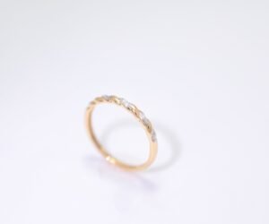 Golden Twist Diamond - 金色扭轉鑽石