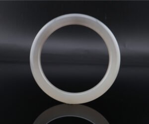 Lilac Smoke Mutton-Fat Nephrite Bangle —「煙紫山水」天然羊脂白半山水手鐲