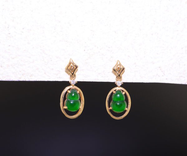 Empress Fortune Jade Earrings —「碧祿承福」18K金帝王綠葫蘆翡翠耳釘