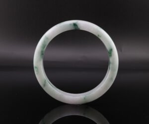 Dawn Frost Jade Bangle — 破曉霜光翡翠手鐲