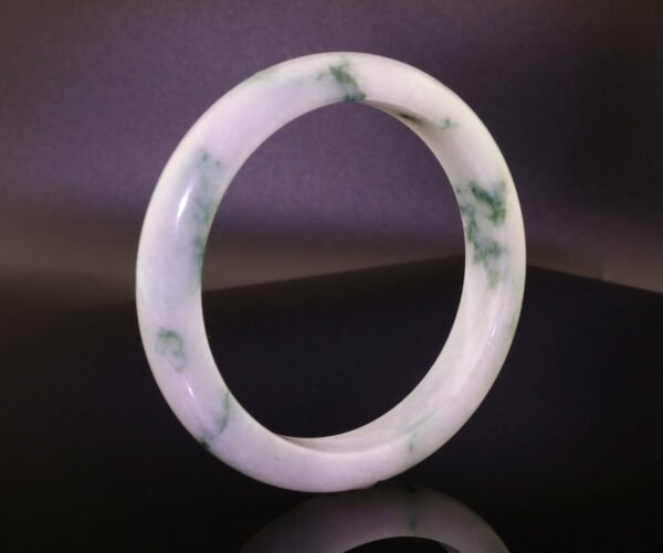 Dawn Frost Jade Bangle — 破曉霜光翡翠手鐲