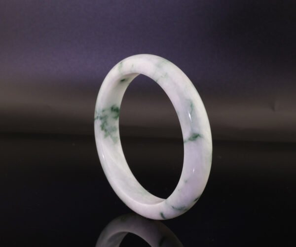 Dawn Frost Jade Bangle — 破曉霜光翡翠手鐲