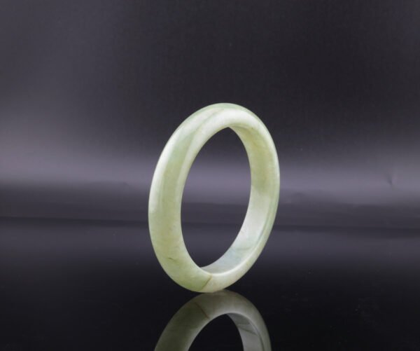 Spring Haze Jadeite Bangle — 春霧糯翠翡翠手鐲