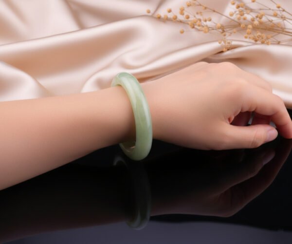 Spring Haze Jadeite Bangle — 春霧糯翠翡翠手鐲