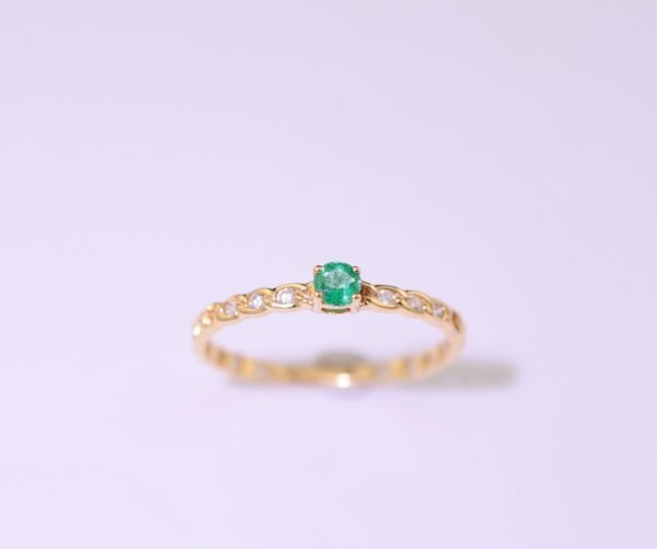 Diamond Embrace Emerald Ring -「碧心永恆」18K金祖母綠真鑽戒指