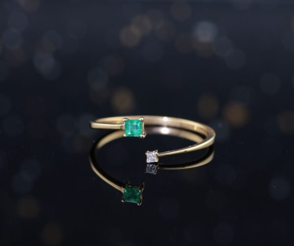 Emerald & Diamond Open Ring -「綠耀相生」18K金祖母綠真鑽開口戒指