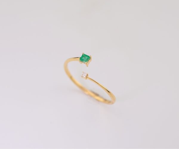 Emerald & Diamond Open Ring -「綠耀相生」18K金祖母綠真鑽開口戒指