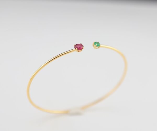 Twin Flames Bangle – 「紅與綠的邂逅」18k金開口手環