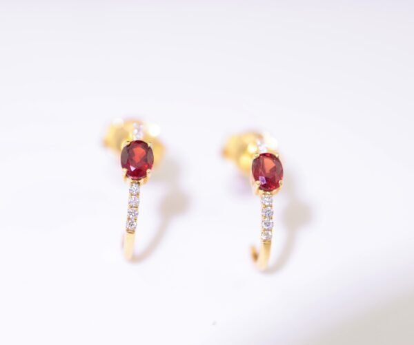 Crimson Flame Earrings –「紅韻之華」18K金紅寶石真鑽耳釘