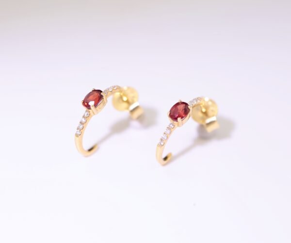 Crimson Flame Earrings –「紅韻之華」18K金紅寶石真鑽耳釘