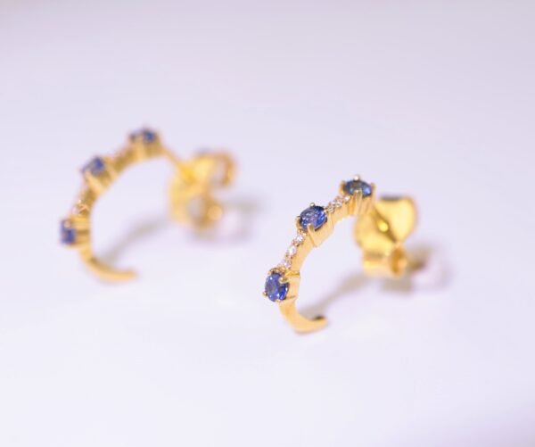 Sapphire Moonlight Earrings –「星辰之舞」18K金藍寶石真鑽耳釘