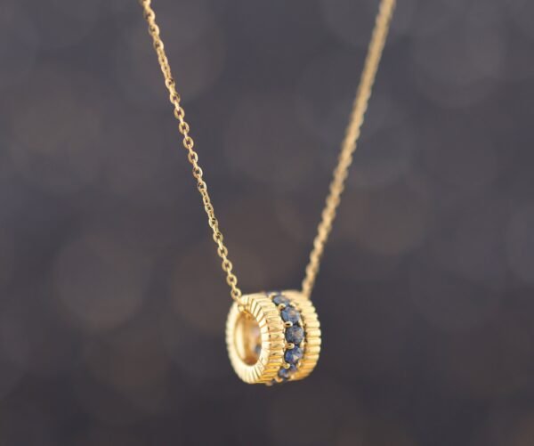 Sapphire Eternity Charm —「幸運之輪」18K金藍寶石真鑽項鍊