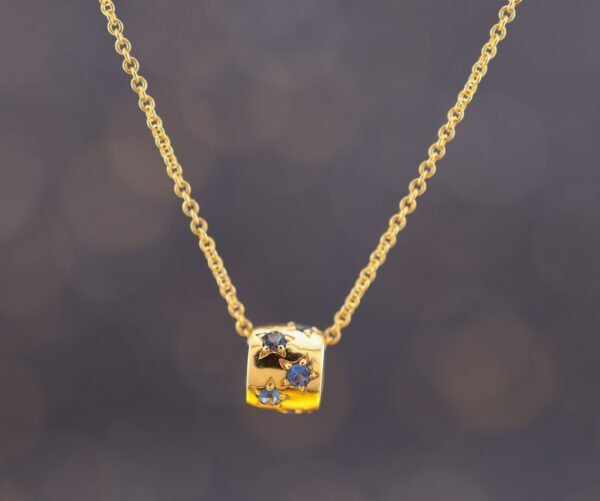 Sapphire Constellation Necklace — 「星辰之環」18K金藍寶石真鑽轉運項鍊