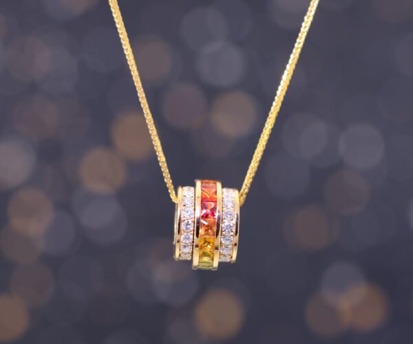 Prism of Dreams –「流轉之光」18K彩藍寶真鑽項鍊