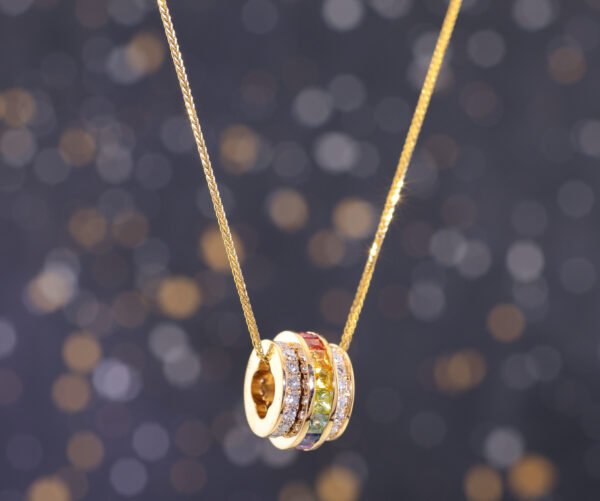 Prism of Dreams –「流轉之光」18K彩藍寶真鑽項鍊