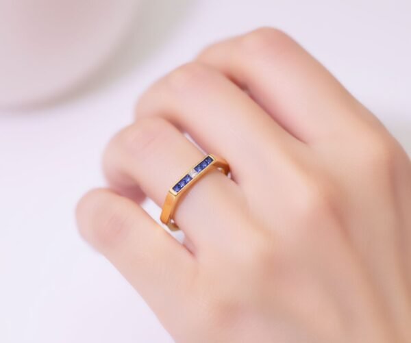 Blue Orbit Ring -「藍境六曜」18K金藍寶石真鑽六邊形戒指