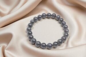 Ethereal Mist Jade Bracelet - 空靈煙霧和田玉手串