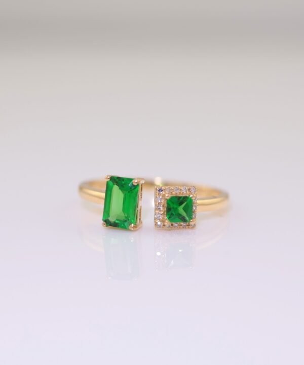 Green Harmony - 卡扎尼綠沙弗萊 × 真鑽開口雙石戒