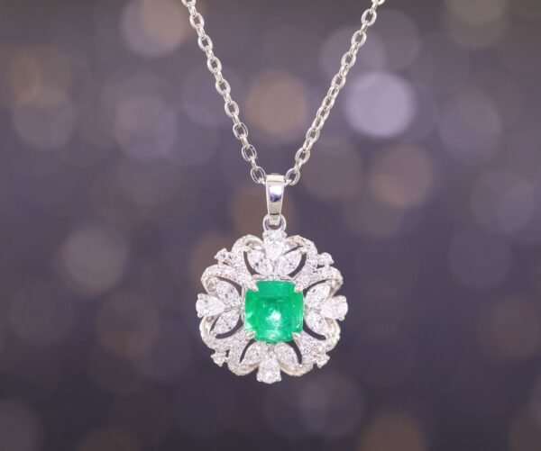 18K 白金 真鑽花冠設計項鍊 - 18K White Gold Diamond Floral Crown Necklace