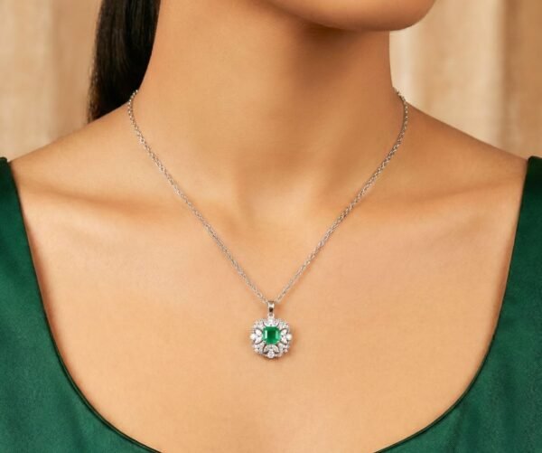 18K 白金 真鑽花冠設計項鍊 - 18K White Gold Diamond Floral Crown Necklace