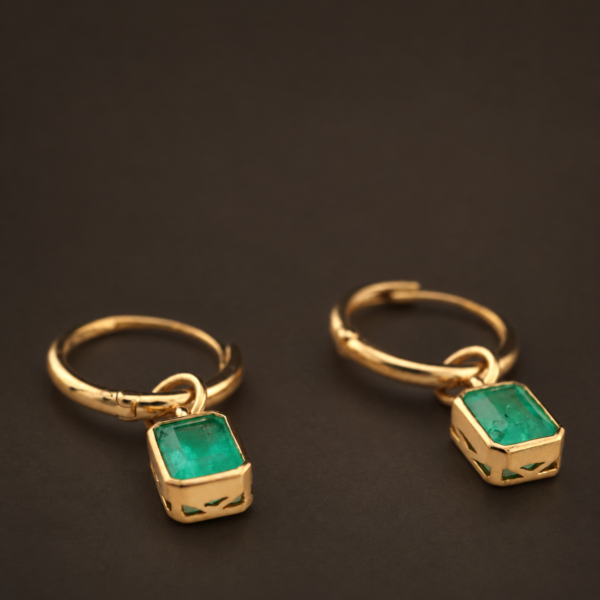 earring18kemerald4 Colombian Emerald Drop Huggies|18K黃金哥倫比亞祖母綠垂墜耳環