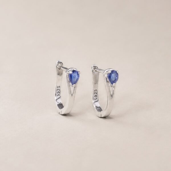 Sapphire Drop Huggie Earrings｜藍寶水滴 925純銀藍寶石耳扣耳環