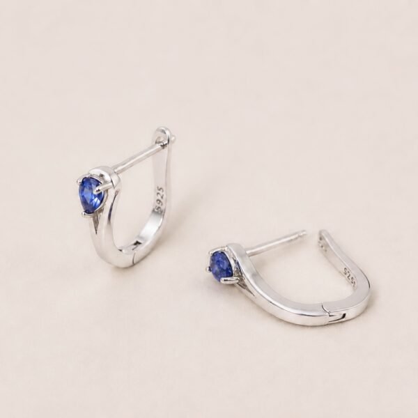 Sapphire Drop Huggie Earrings｜藍寶水滴 925純銀藍寶石耳扣耳環