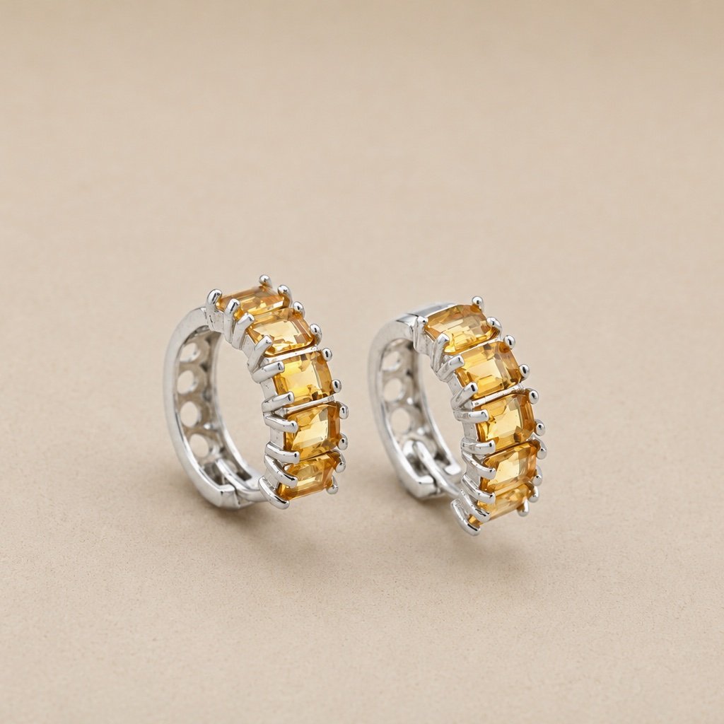 Golden Glow Huggie Earrings｜金耀微光 925純銀黃水晶耳扣耳環