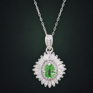 Verdant Radiance Tsavorite Necklace｜翠耀星芒 925純銀沙弗萊石鋯石項鍊