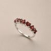 Crimson Arc Ring｜緋紅弧光 925純銀紅石榴石戒指