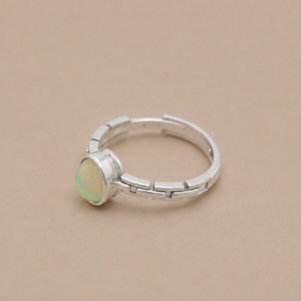Aurora Veil Ring｜極光輕紗 925純銀蛋白石戒指