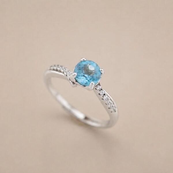 Sky Serenity Ring｜晴空之境 925純銀天空藍托帕石戒指