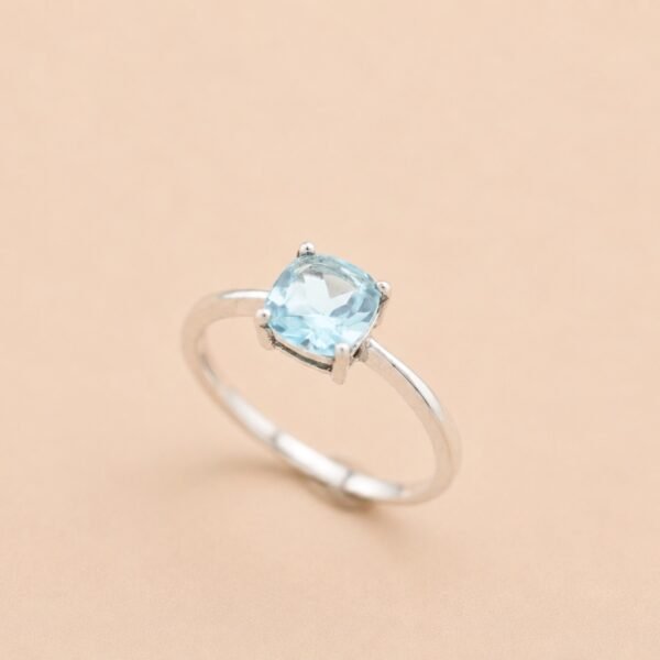 ringsilverskybluetopazsquare3 Sky Cushion Ring|晴空方韻 925純銀天空藍托帕石戒指