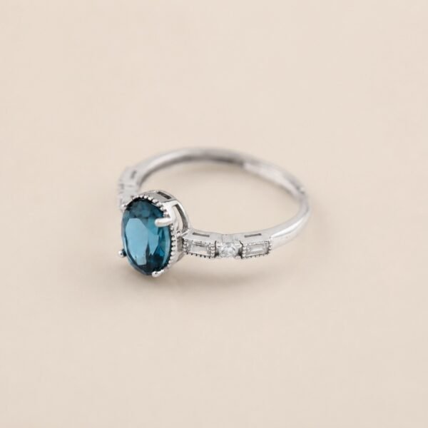 Nocturne Glow Ring｜夜幕流光 925純銀倫敦藍托帕石戒指