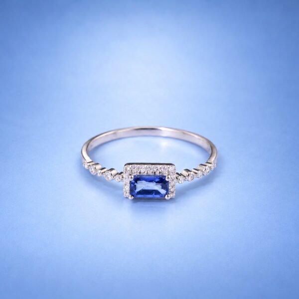 Azure Geometry Sapphire Ring｜湛藍方影 18K白金藍寶石鑽石戒指